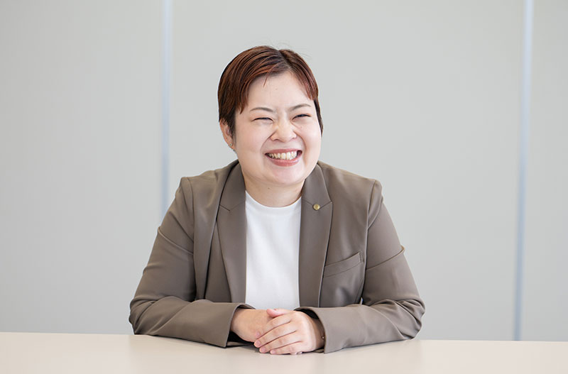 グローバル関連の人財育成を担当する井上真希氏 グローバル関連の人財育成を担当する井上真希氏